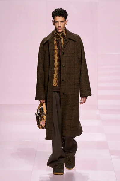 Look 12